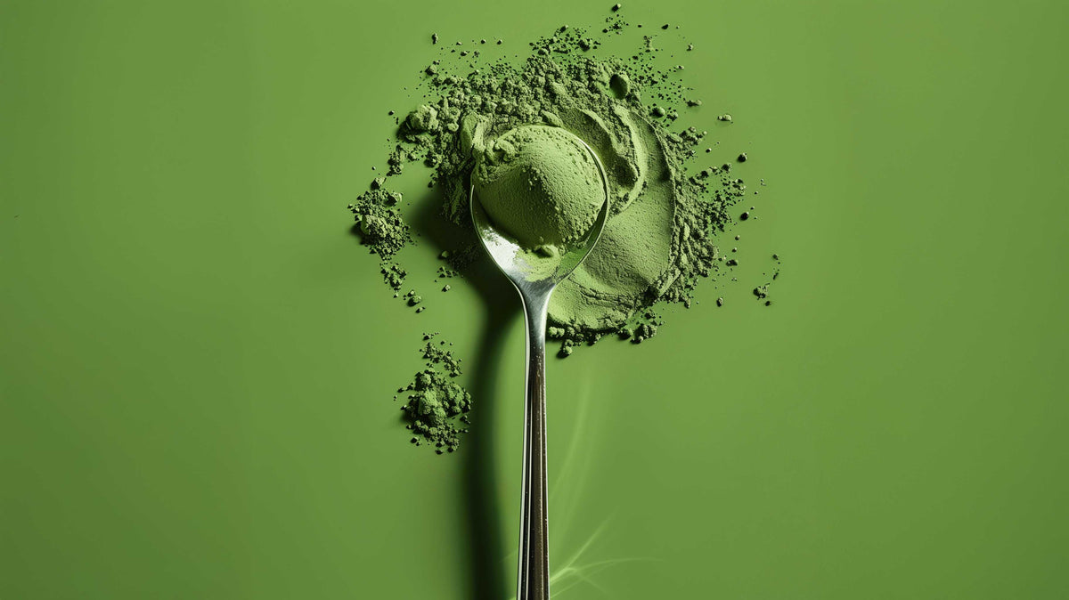 vitamine-nahrungsergänzung-supplements-pulver-grün